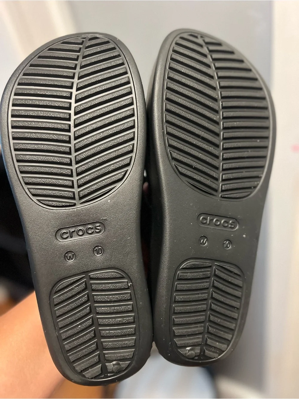CROCS women Black Slide Toe-Post Platform Sandals size 10